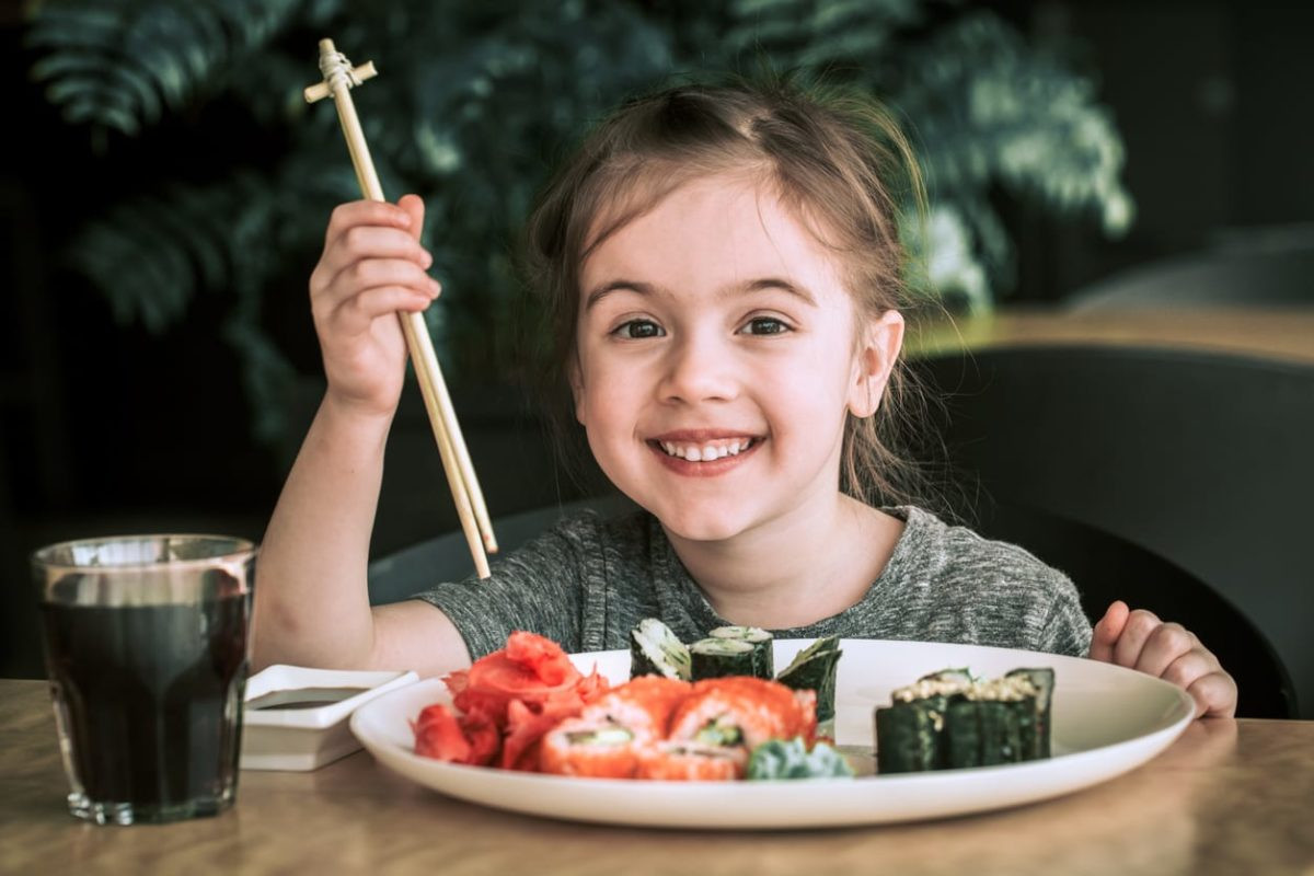 Можно ли детям суши: правила питания фото9